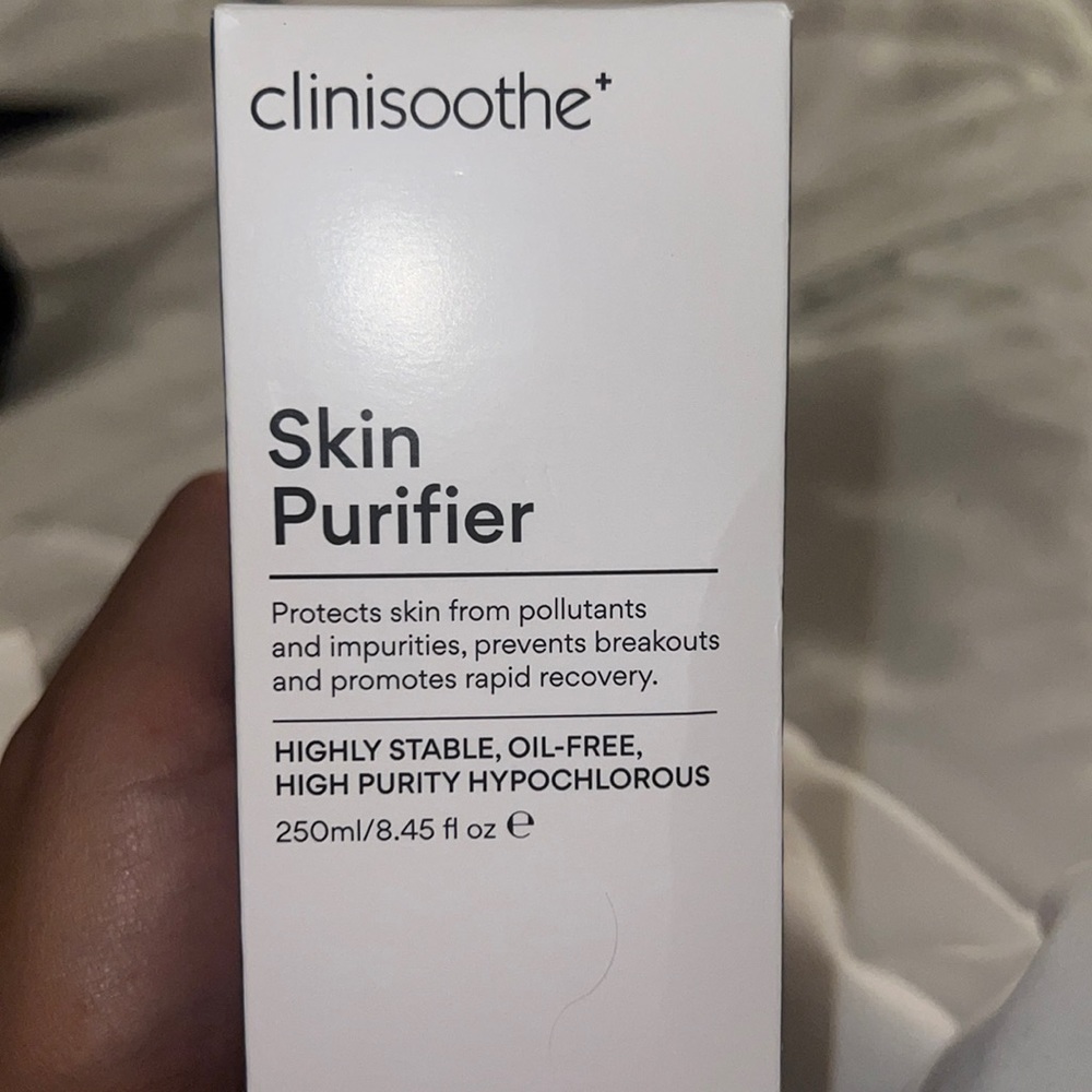 Brand new skin purifier spritz by Clinisoothe+ size 250ml/8.45 fl oz.